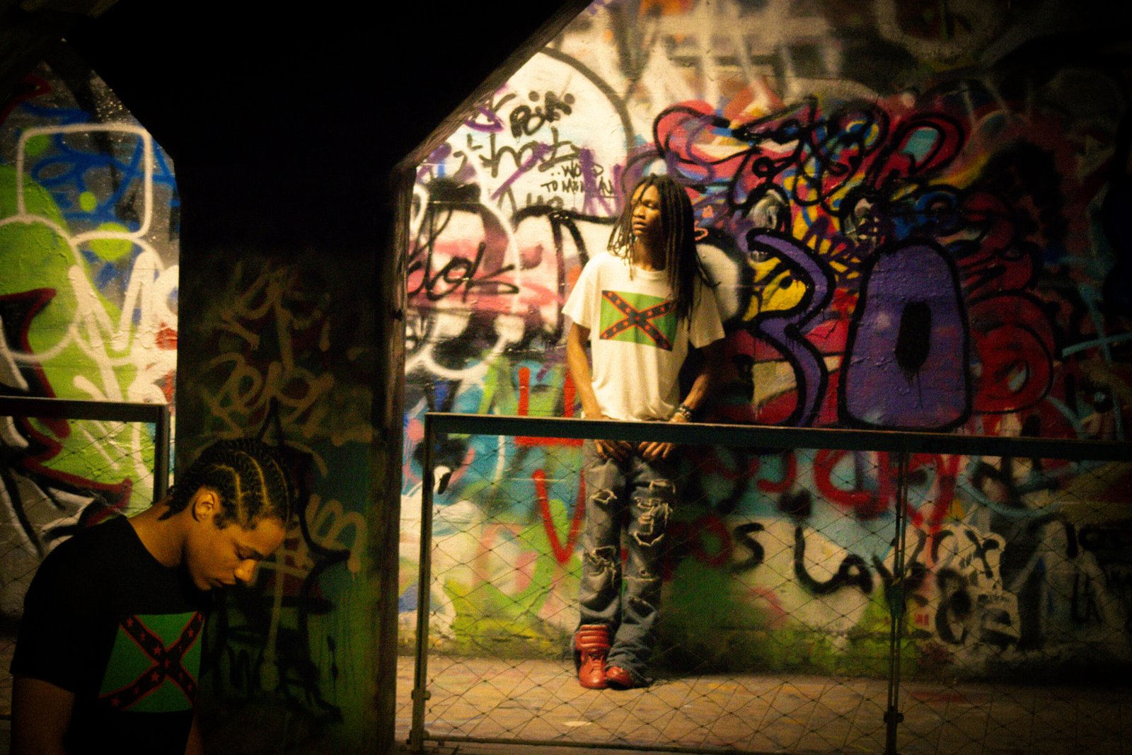 black 'stars and bars' tee [white] - Image 3